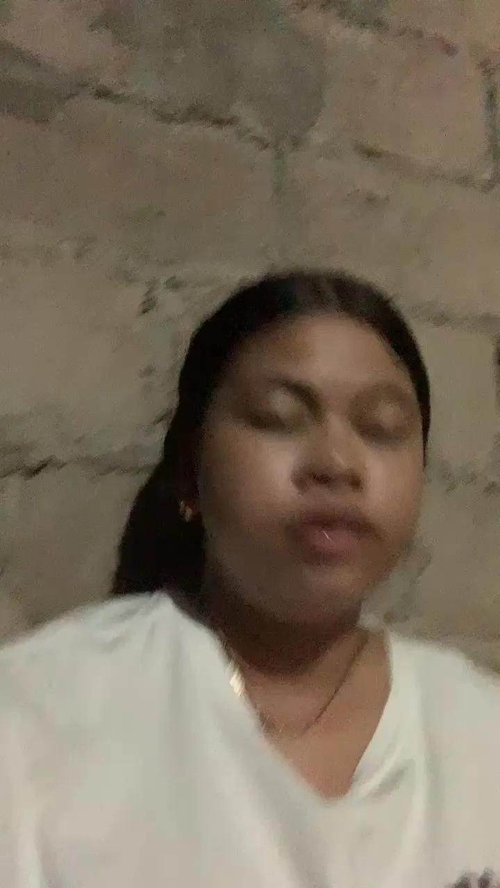 Offline KatyuscaLopez on Cam4