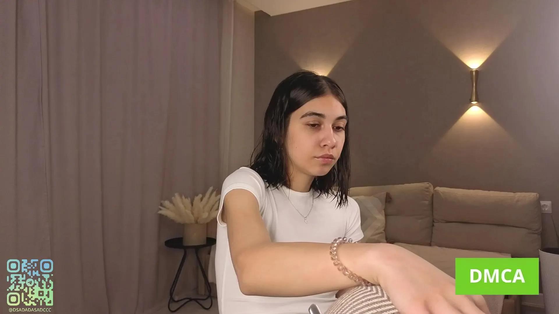 Offline labubaby on Cam4