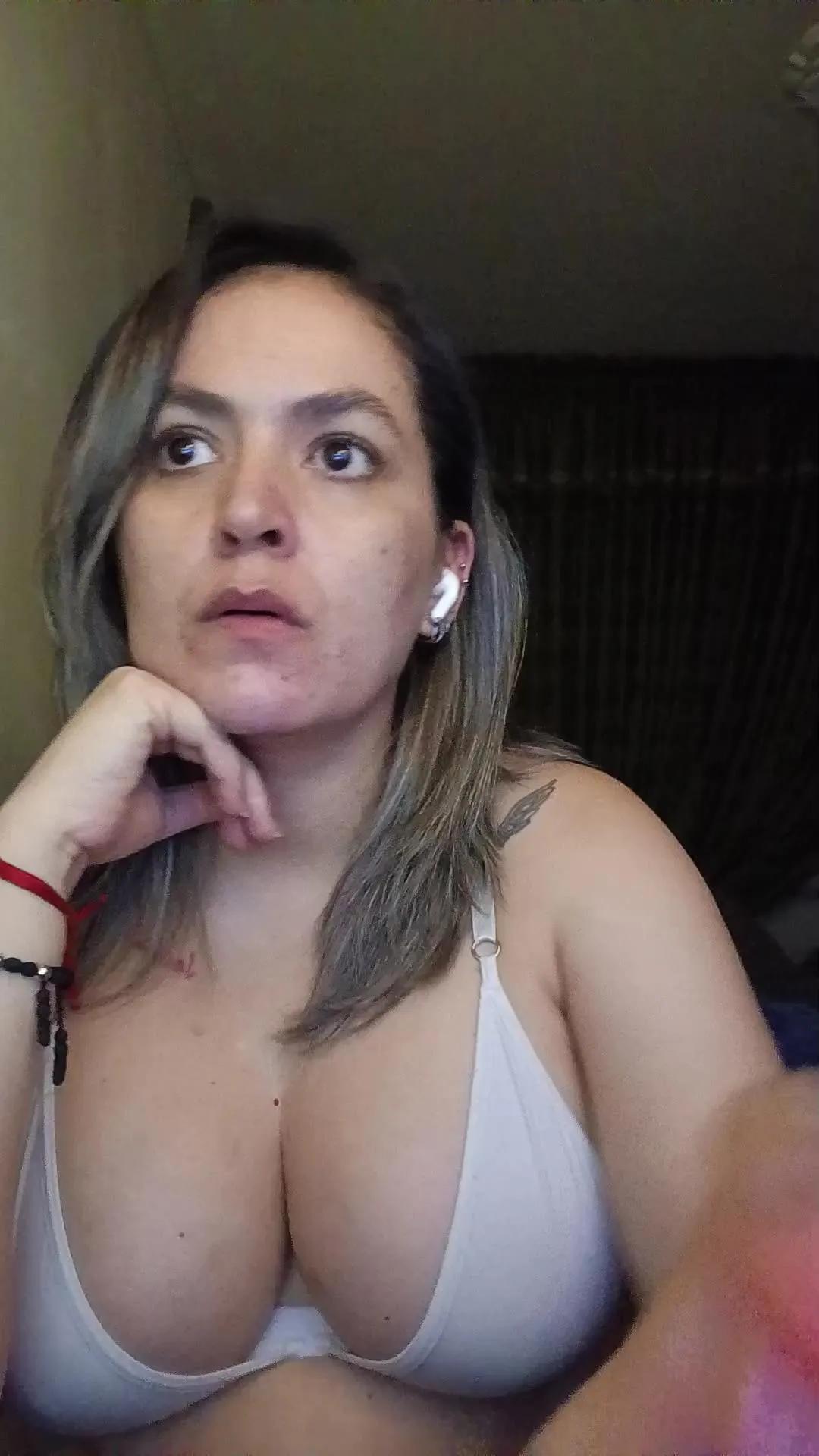 Freechat ladykyhara on Cam4