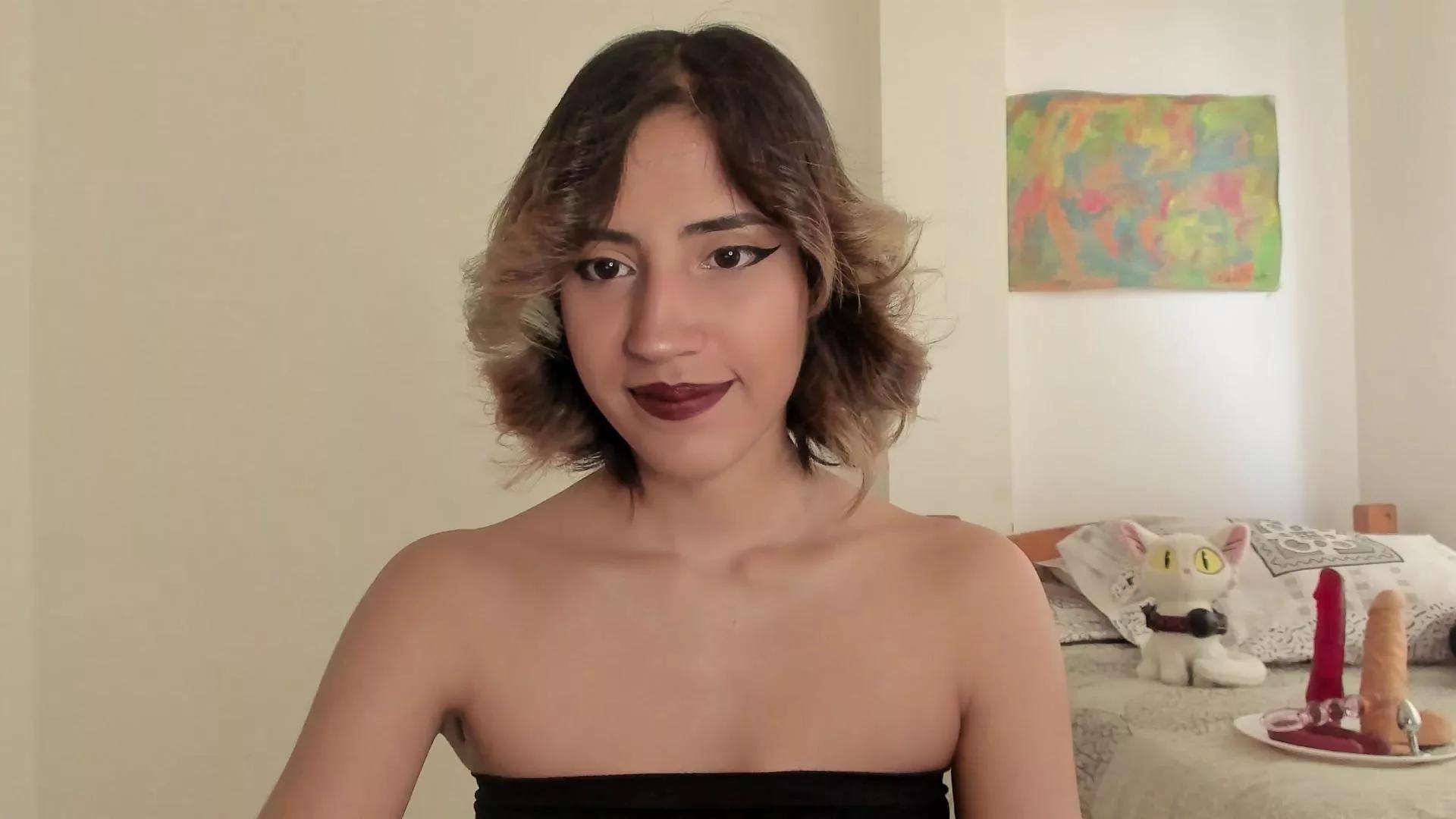 Offline Linnie_doll on Cam4