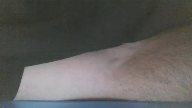 Offline Littleguy25 on Cam4