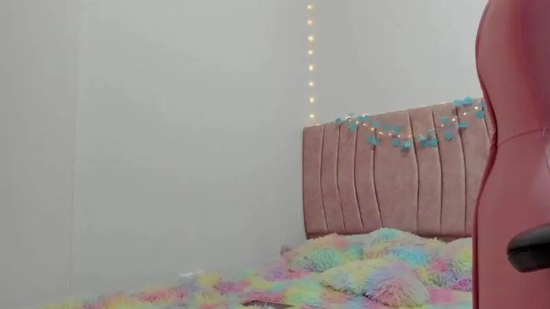 Offline lizbluee on Cam4