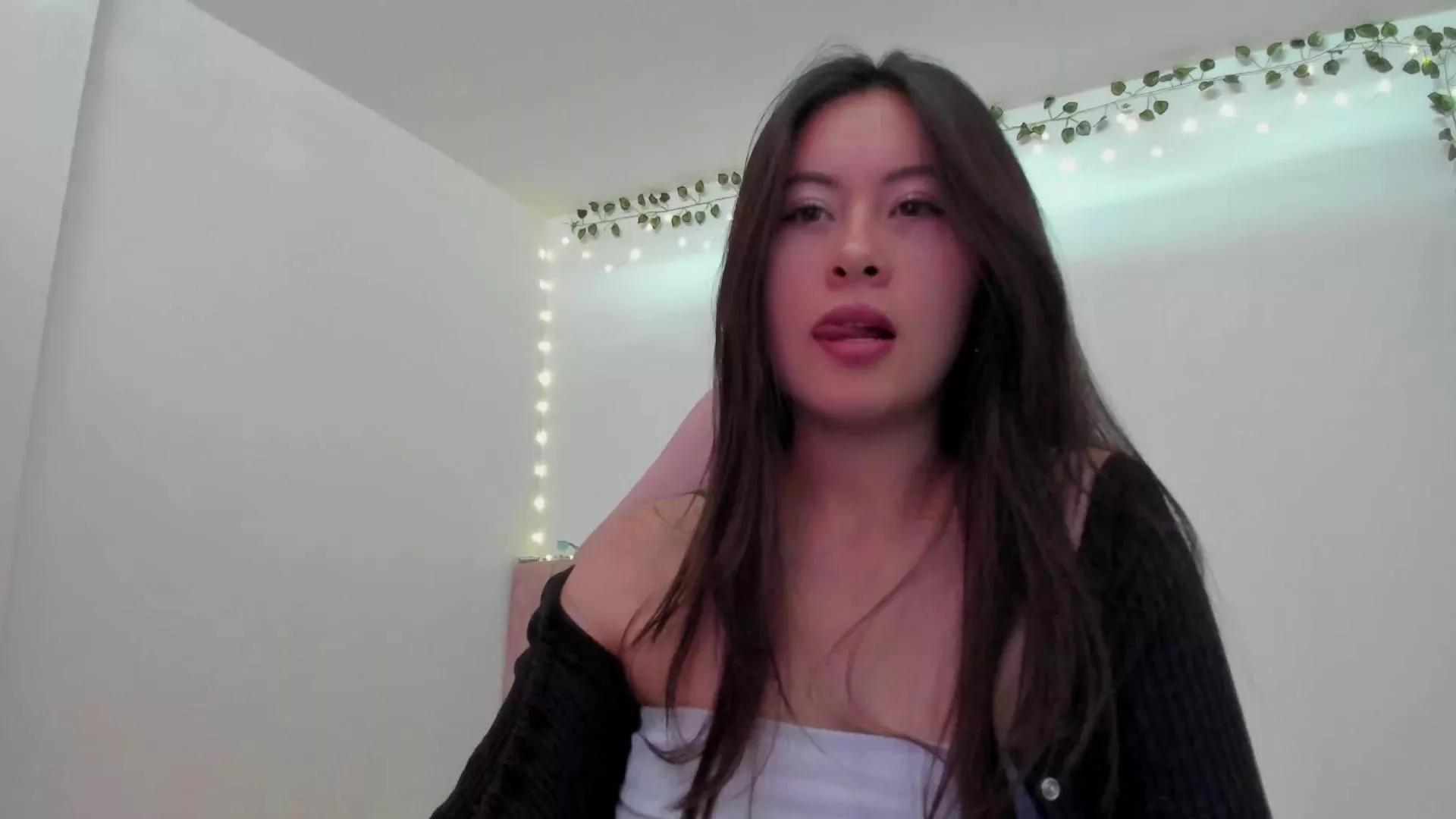 Offline lizbluee on Cam4