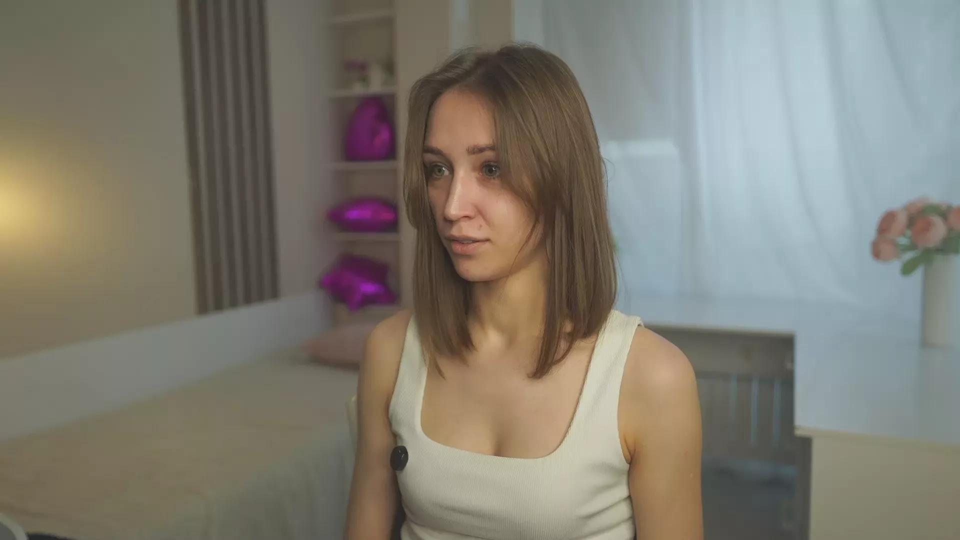 Offline LornaColeson on Cam4