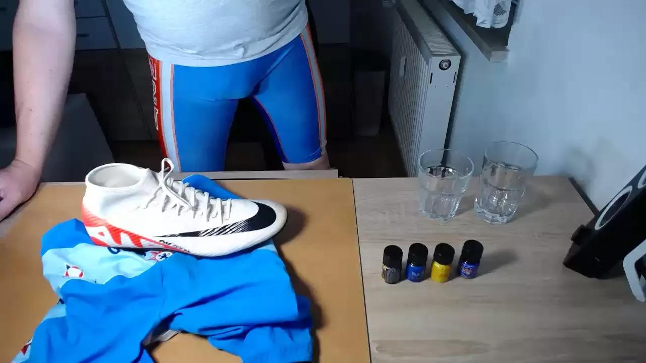 Offline lycrasneax on Cam4