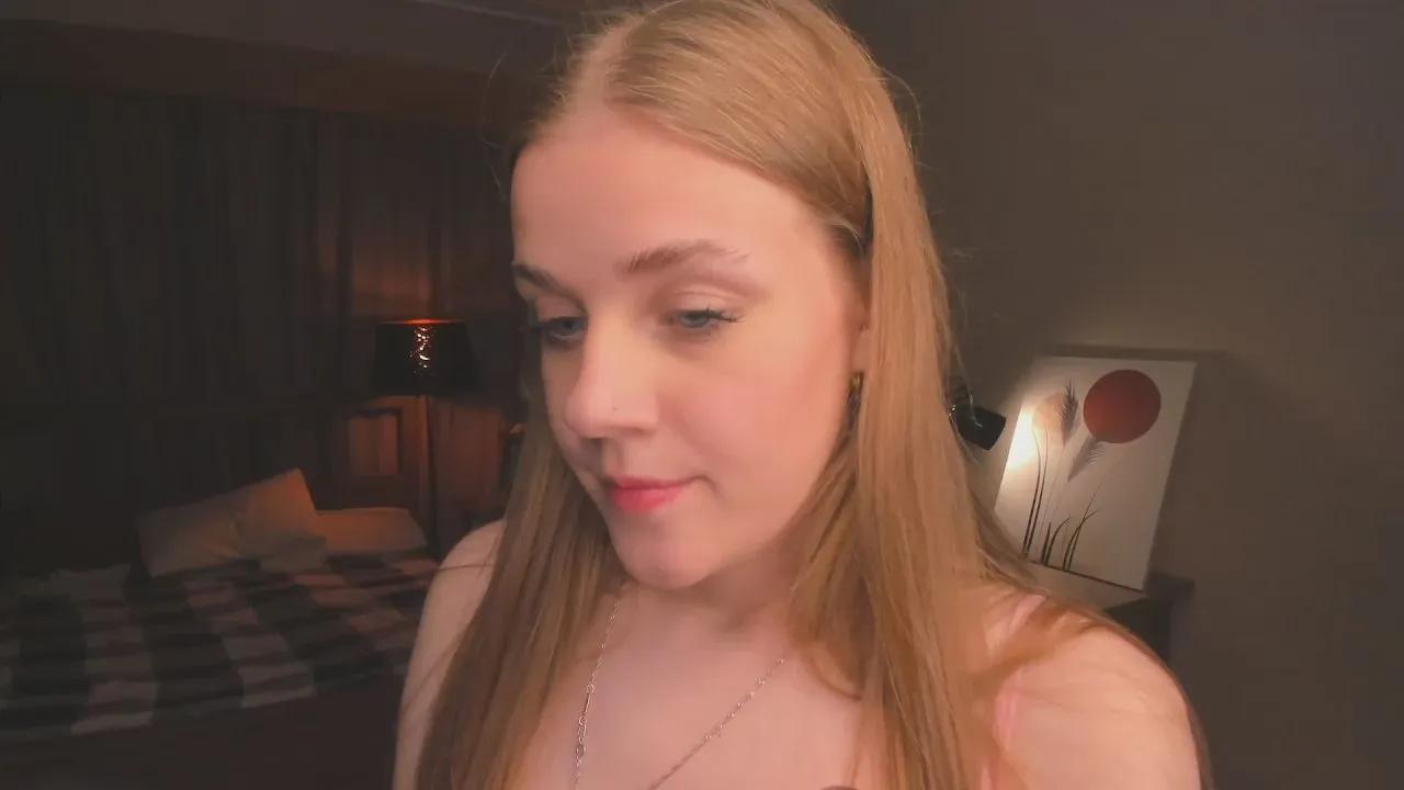 Freechat LynetteBalle on Cam4