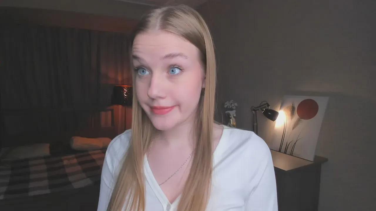 Freechat LynetteBalle on Cam4