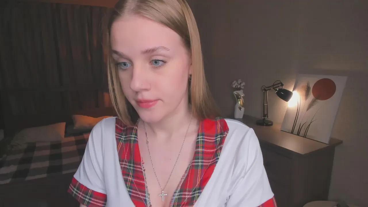 Freechat LynetteBalle on Cam4