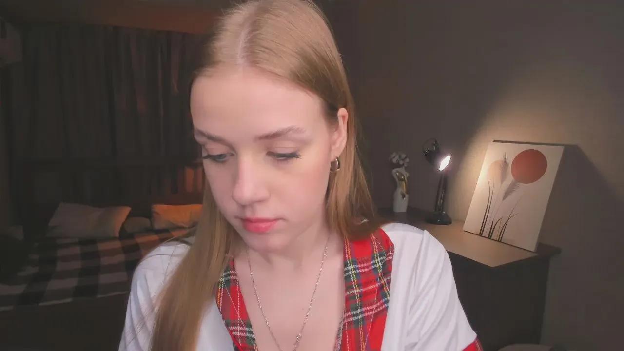 Freechat LynetteBalle on Cam4