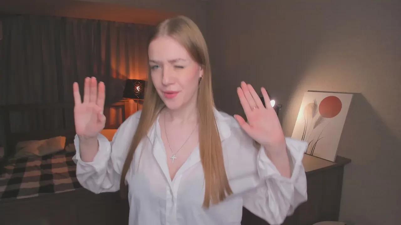 Freechat LynetteBalle on Cam4