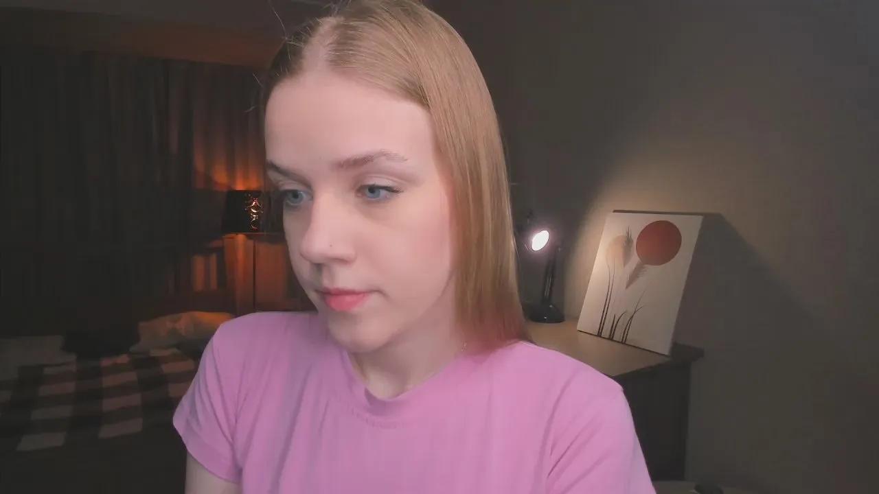 Freechat LynetteBalle on Cam4