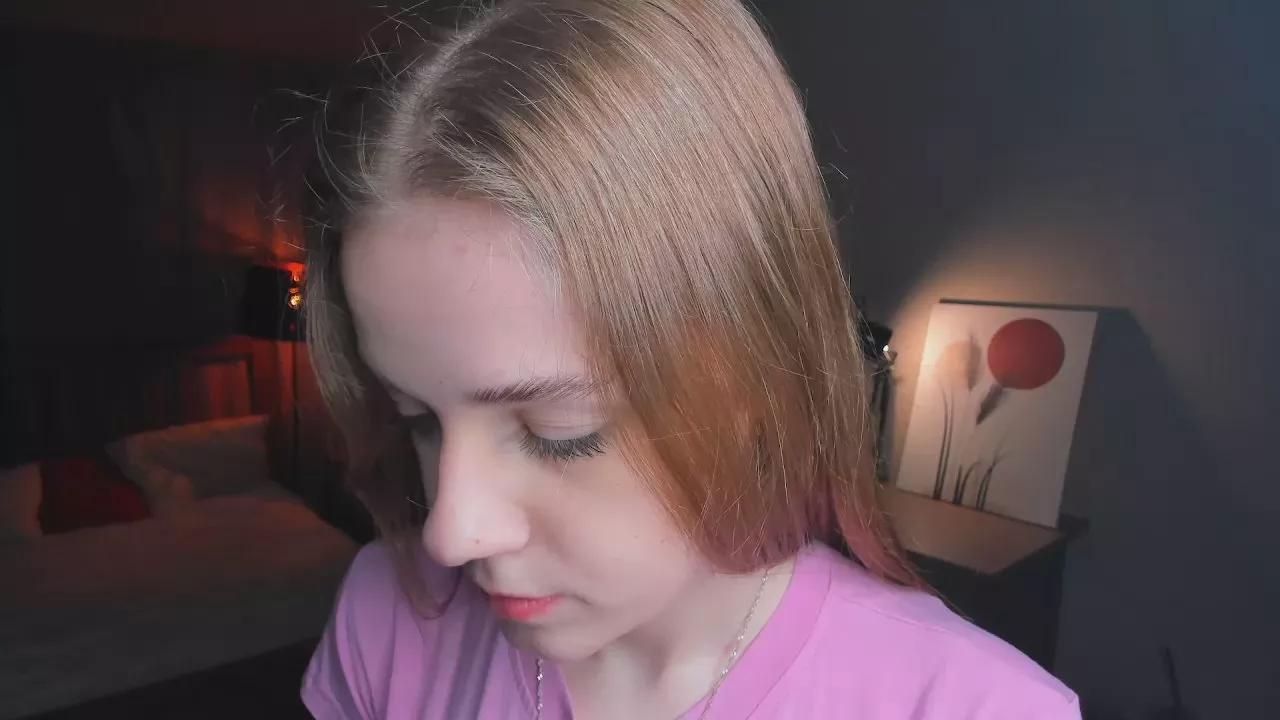 Freechat LynetteBalle on Cam4