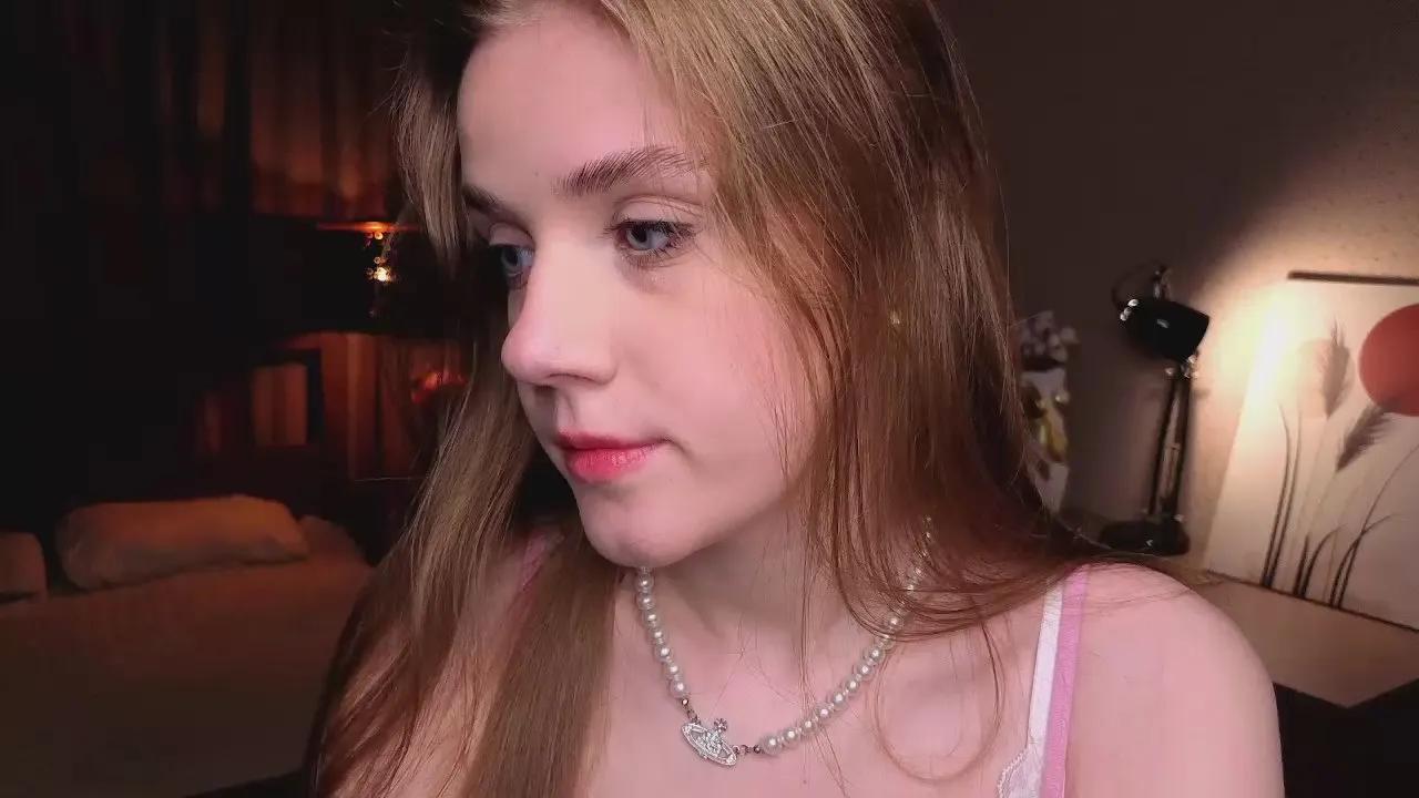 Freechat LynetteBalle on Cam4