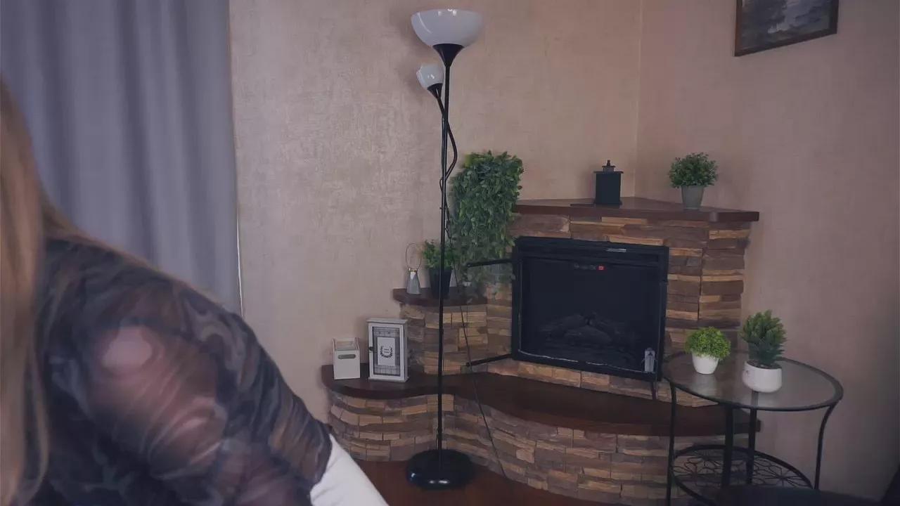 Offline LynneBraund on Cam4