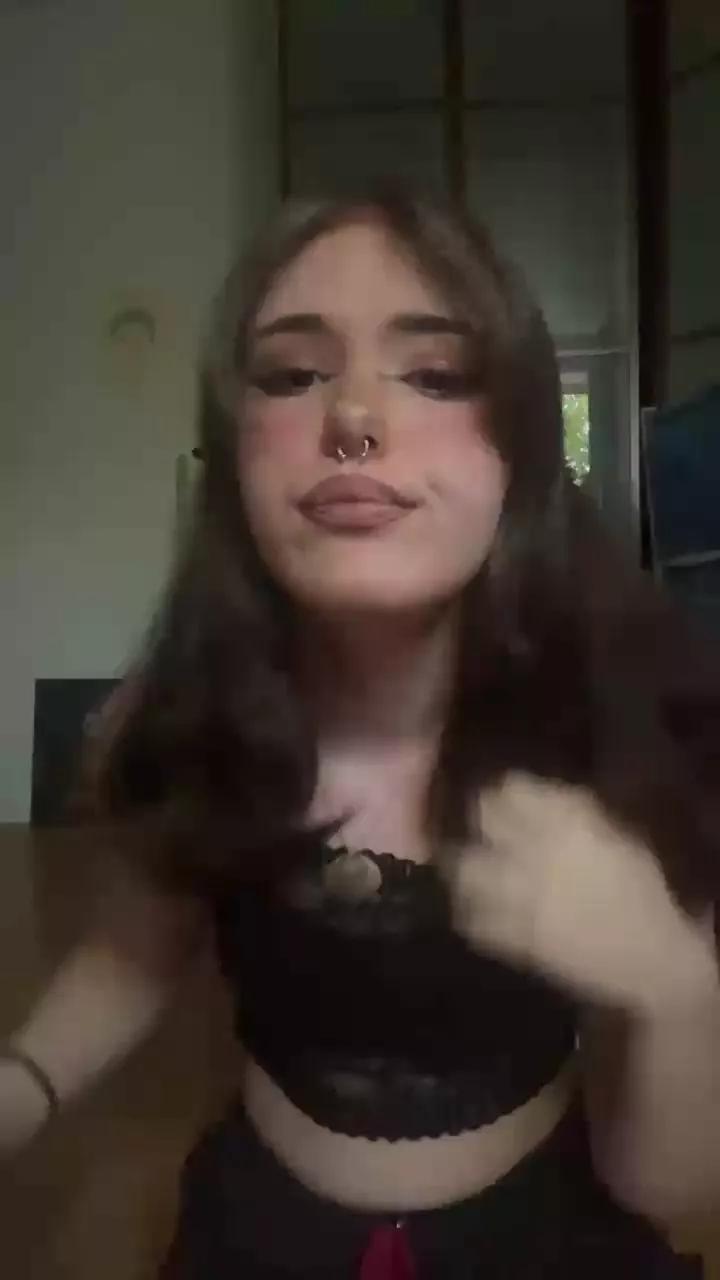 Offline maarion_eladi1 on Cam4