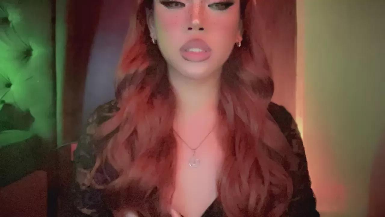 Offline Madameagnes1 on Cam4