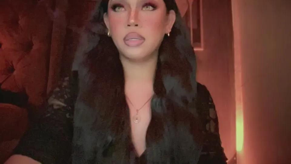 Offline Madameagnes1 on Cam4