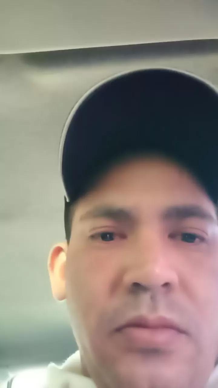 Offline marcosmauu1 on Cam4