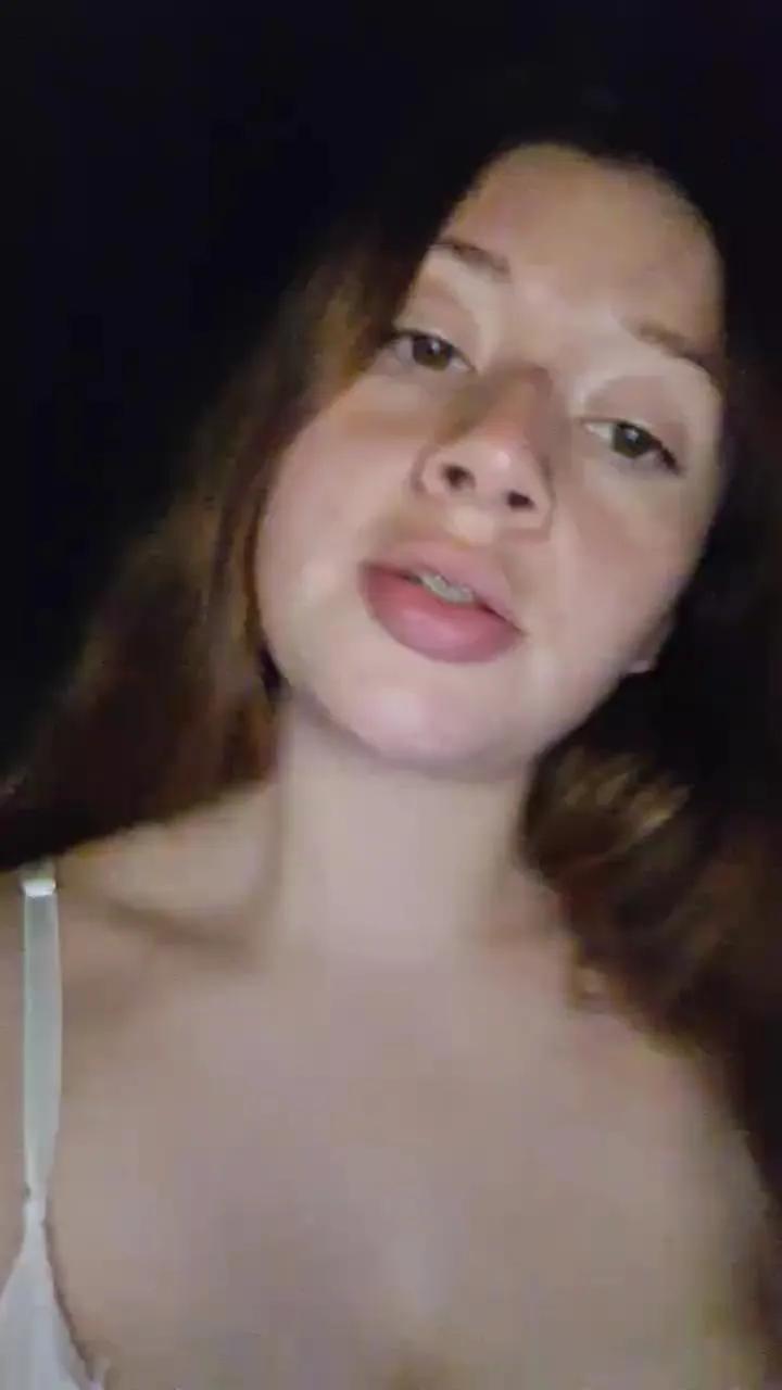 Offline Mariana_Loving on Cam4