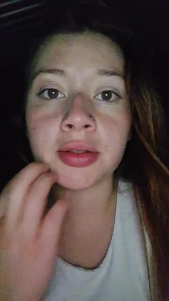 Offline Mariana_Loving on Cam4