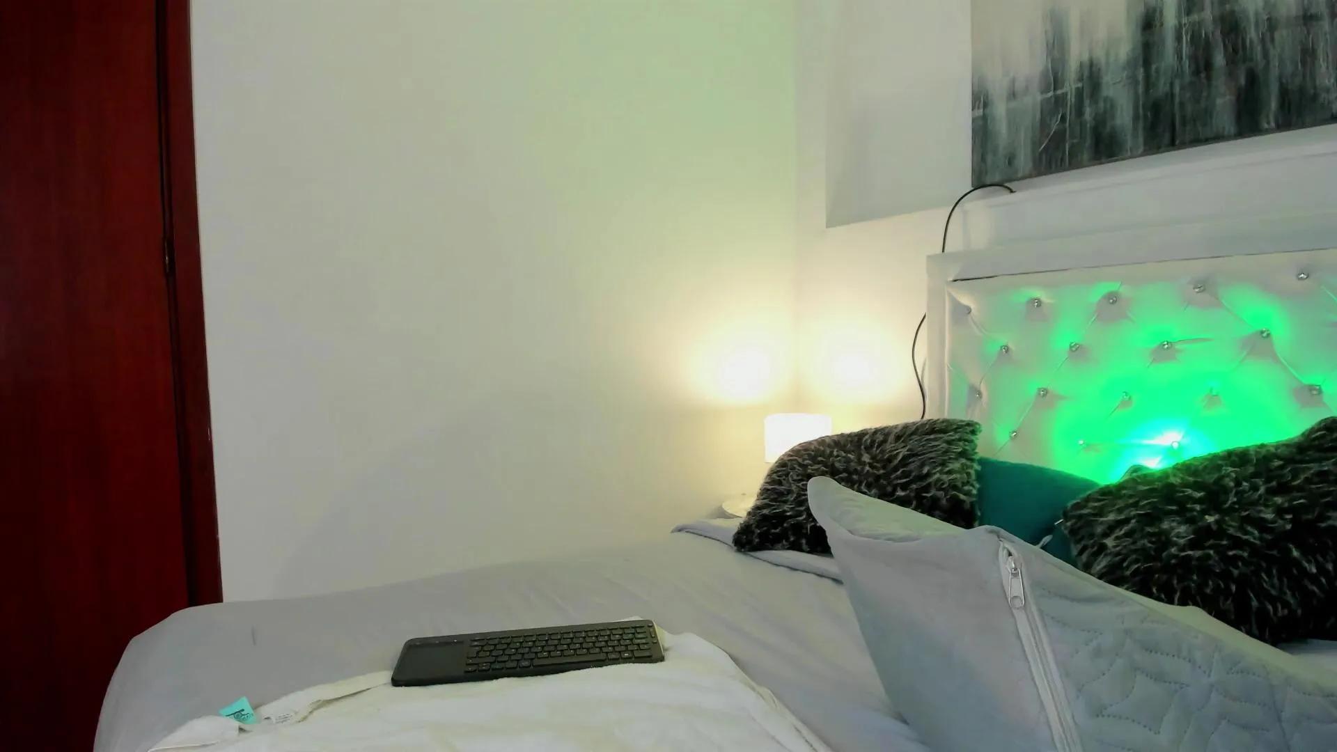 Offline MathewAdamss on Cam4