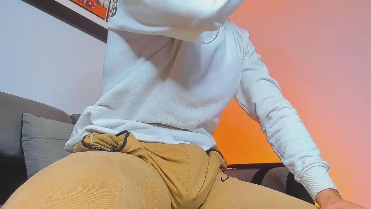 Offline Maximus_Sr on Cam4