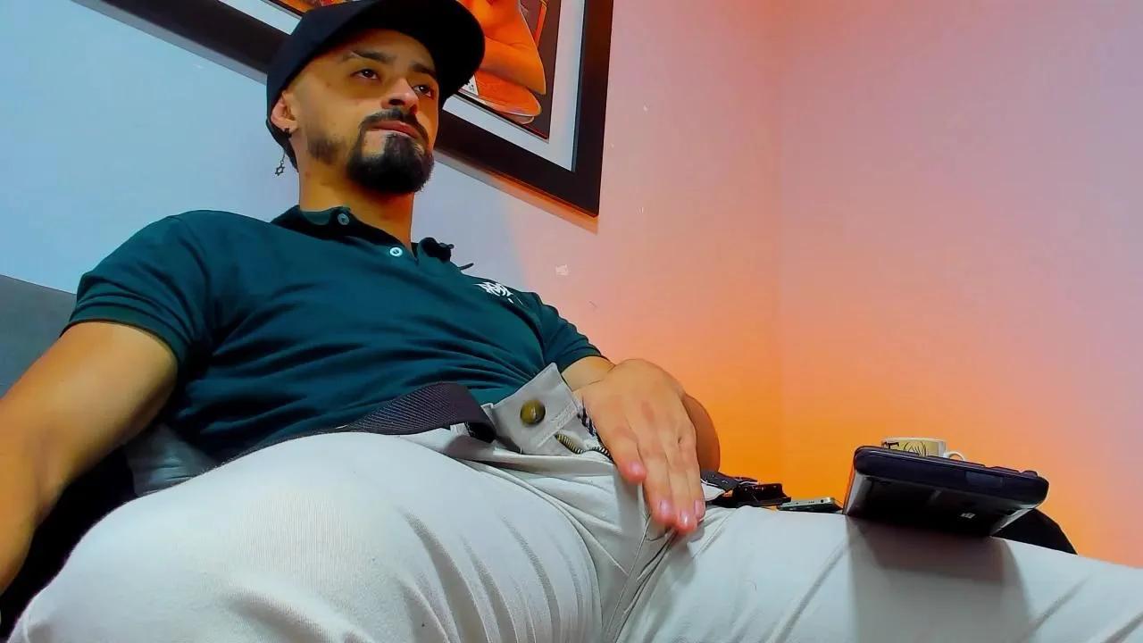 Offline Maximus_Sr on Cam4