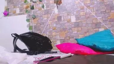 Offline miadangerhot on Cam4