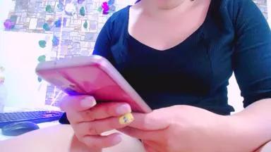 Offline miadangerhot on Cam4