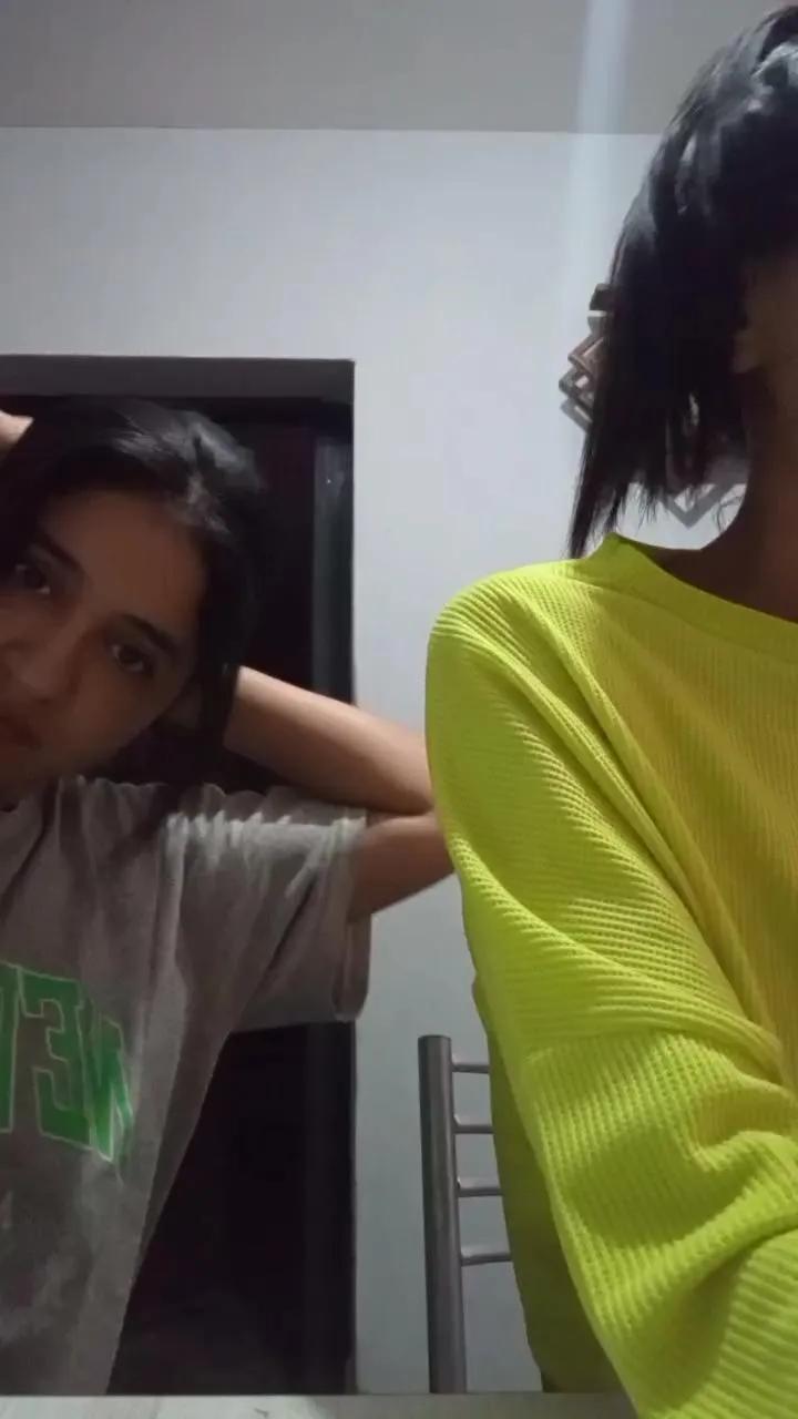 Offline mica241 on Cam4