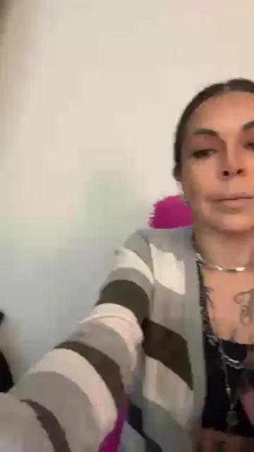 Offline MilaDevassa on Cam4