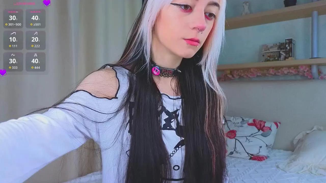 Offline MildredCumby on Cam4