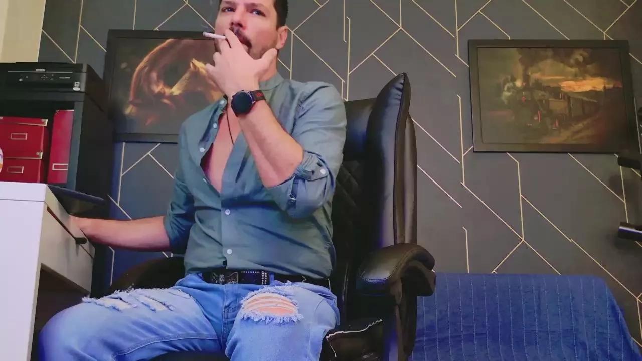 Offline MrSunday on Cam4