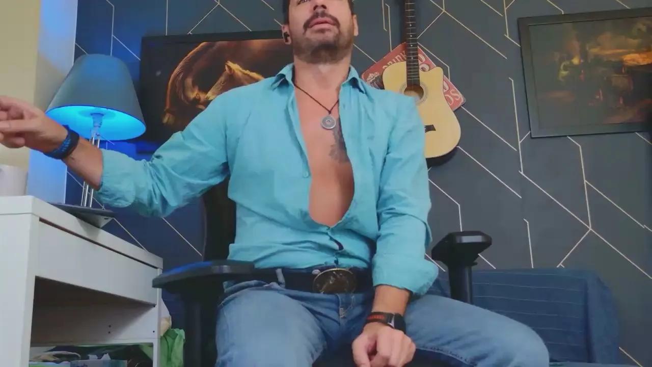 Offline MrSunday on Cam4