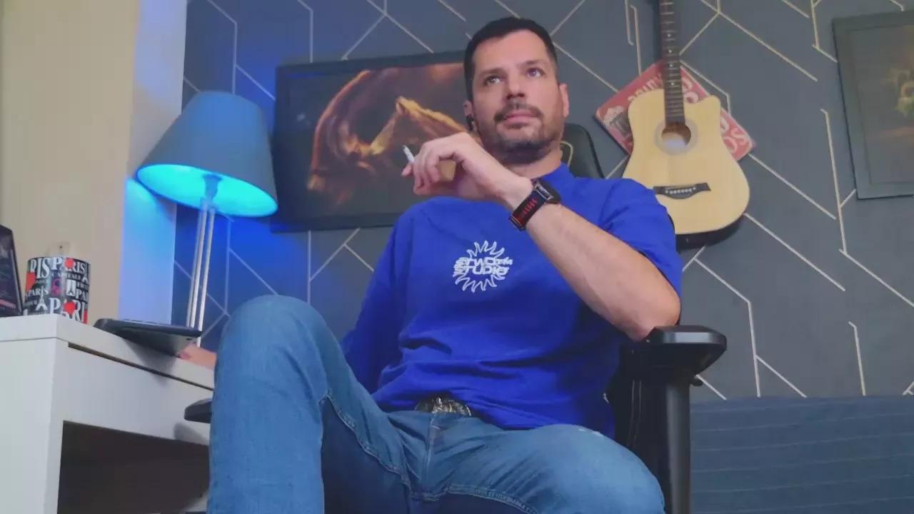 Offline MrSunday on Cam4