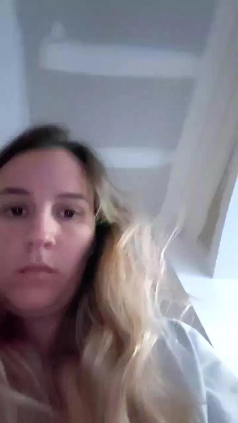 Offline namoursexe_fun on Cam4