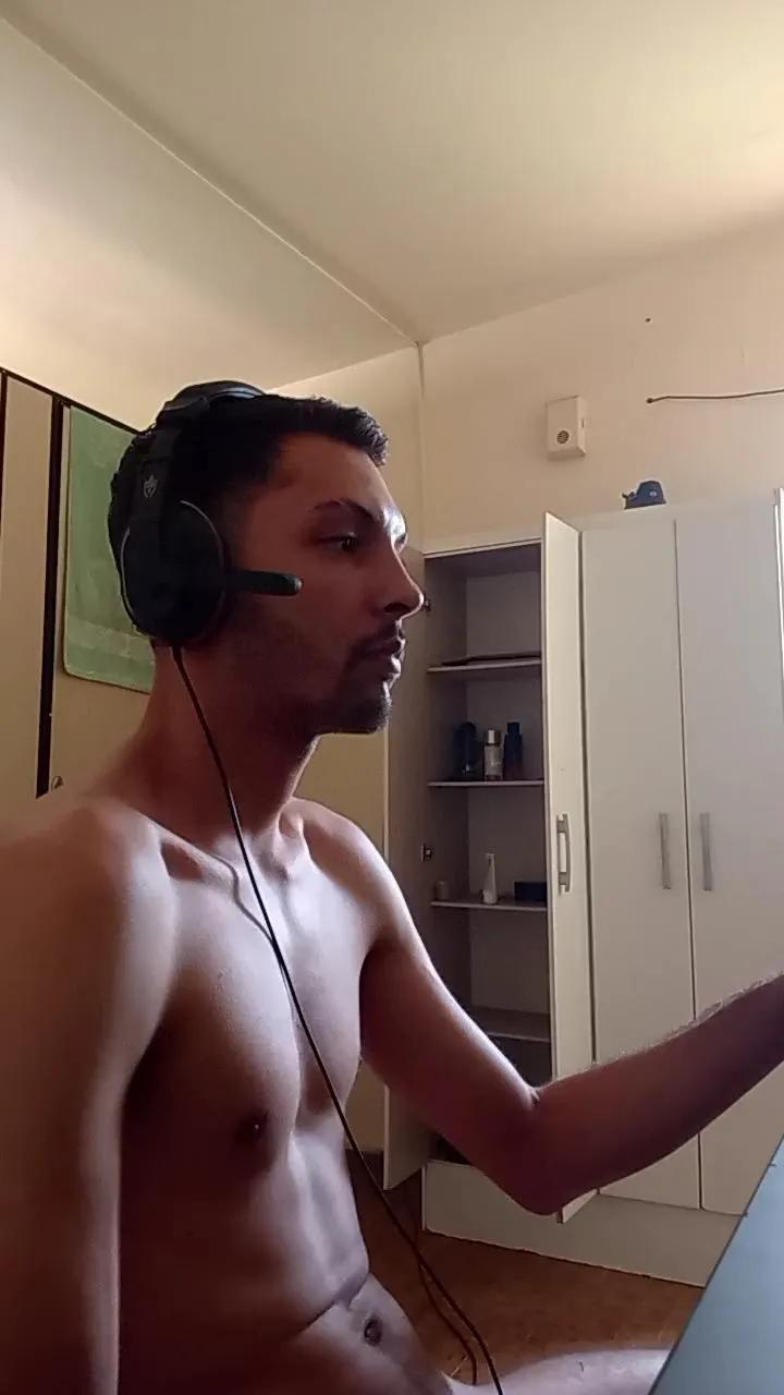 Offline napolitano231 on Cam4