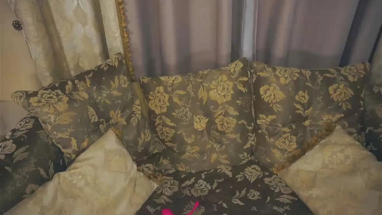 Offline NeldaHarwick on Cam4