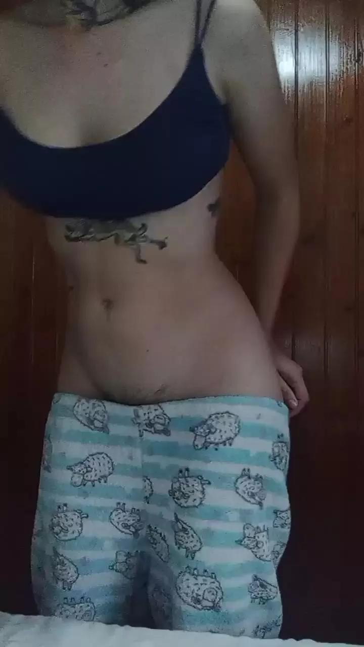 Offline Pink_Trinity on Cam4