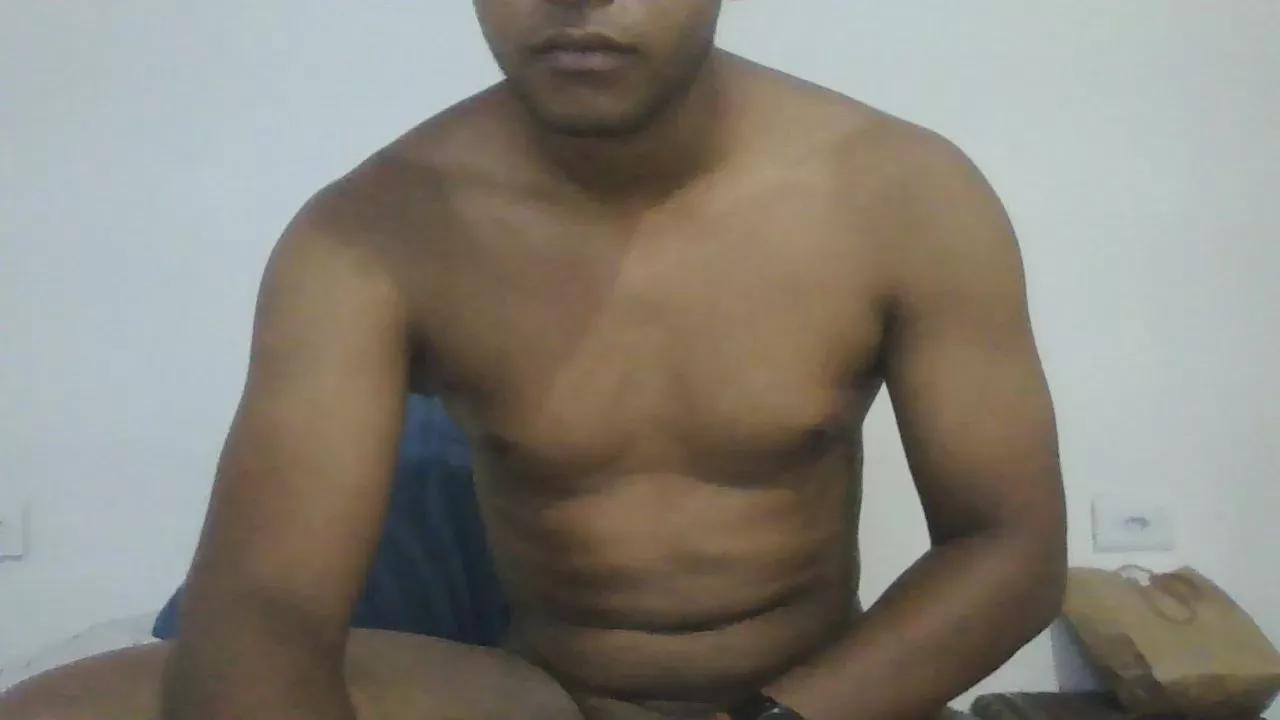 Offline PUTO6x6 on Cam4