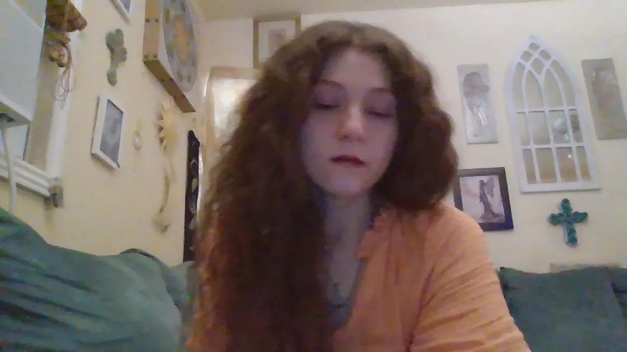 Offline QueenCrimson on Cam4