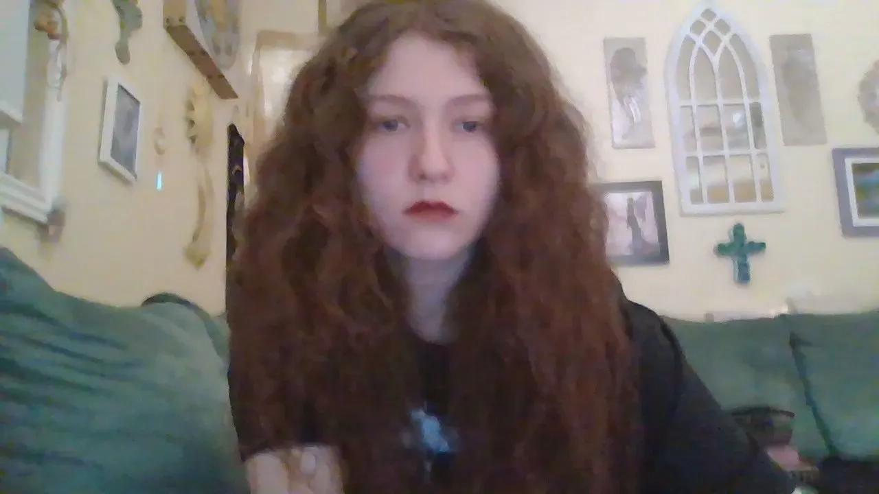 Offline QueenCrimson on Cam4