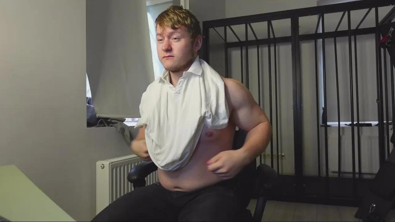 Offline Richard_Dullas on Cam4