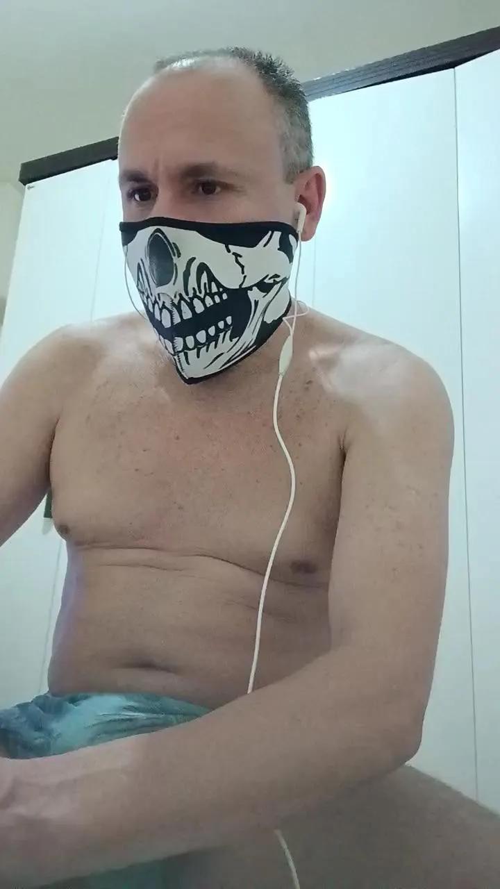 Offline rj31 on Cam4