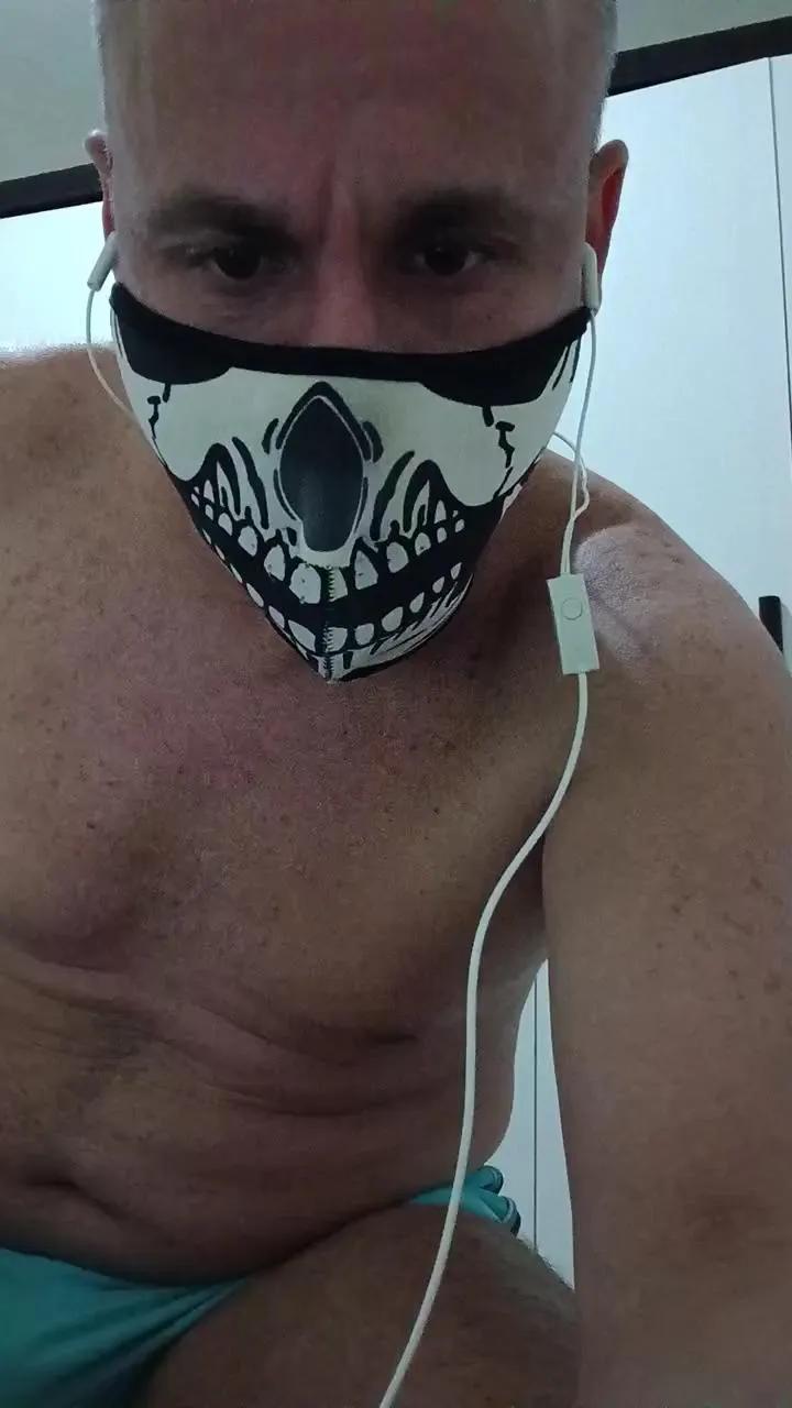 Offline rj31 on Cam4