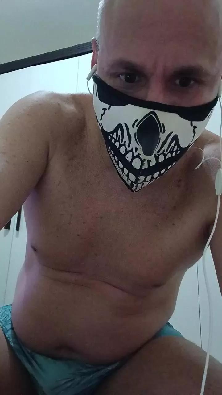 Offline rj31 on Cam4