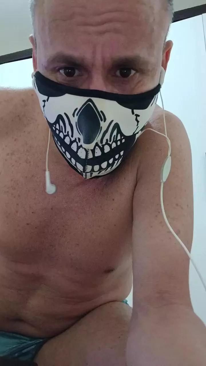 Offline rj31 on Cam4