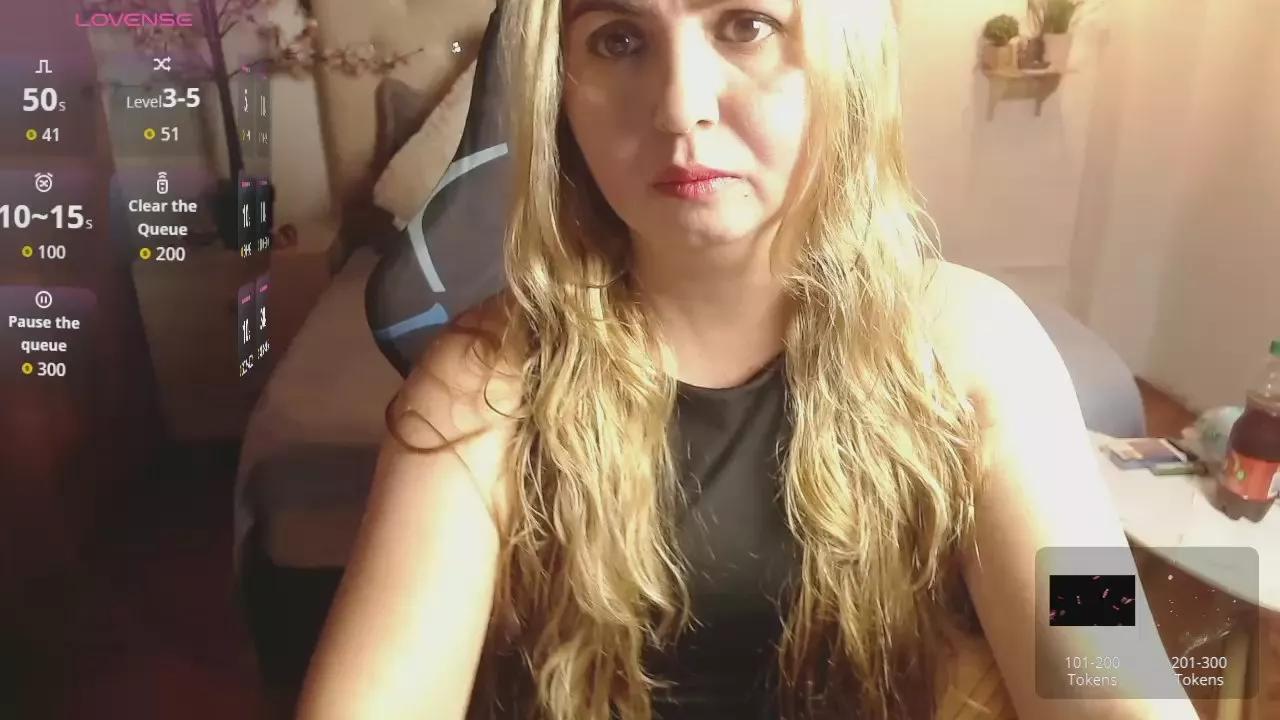 Offline Rose_meyer on Cam4