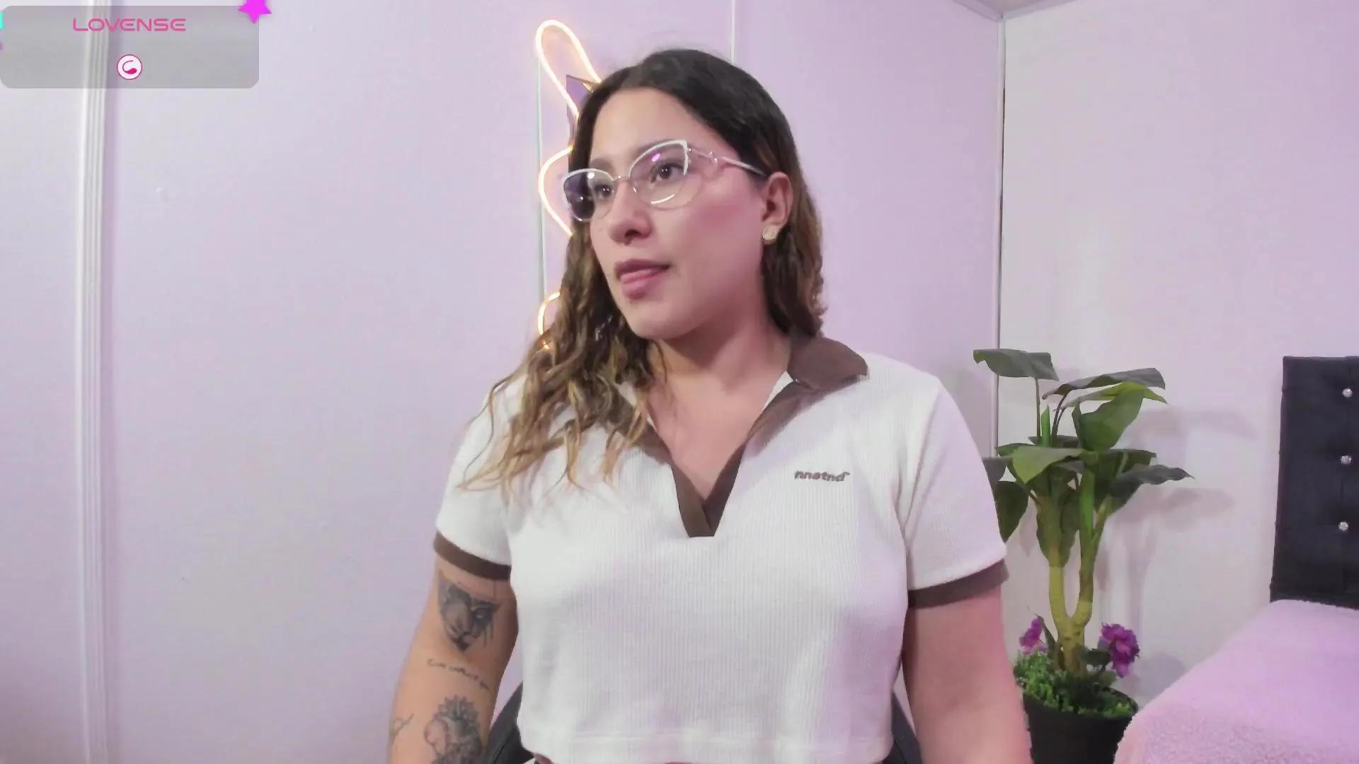 Offline SAAYA_TAY on Cam4