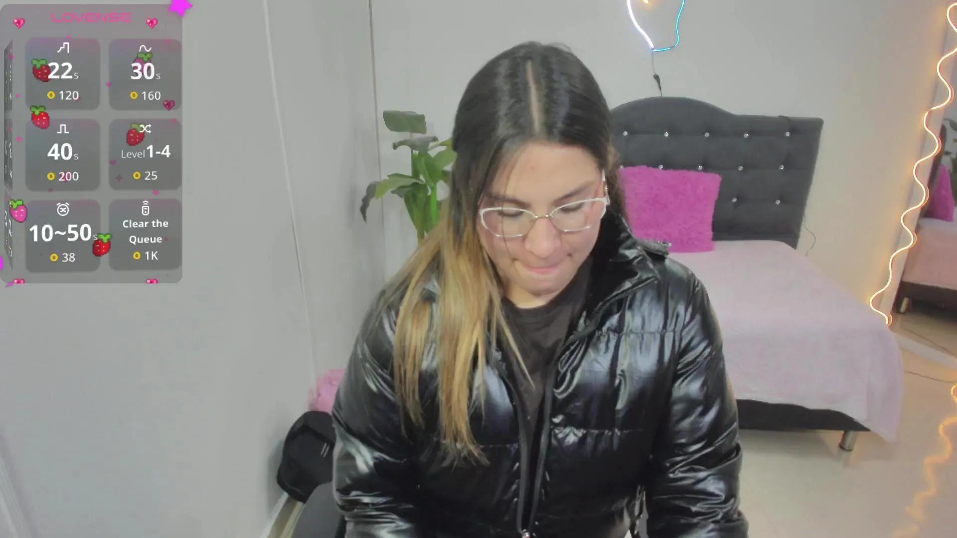 Offline SAAYA_TAY on Cam4